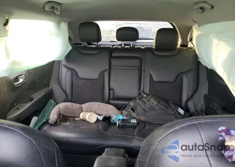 2019 Jeep Compass Latitude z USA, uszkodzony, nr VIN 3C4NJDBB4KT595062